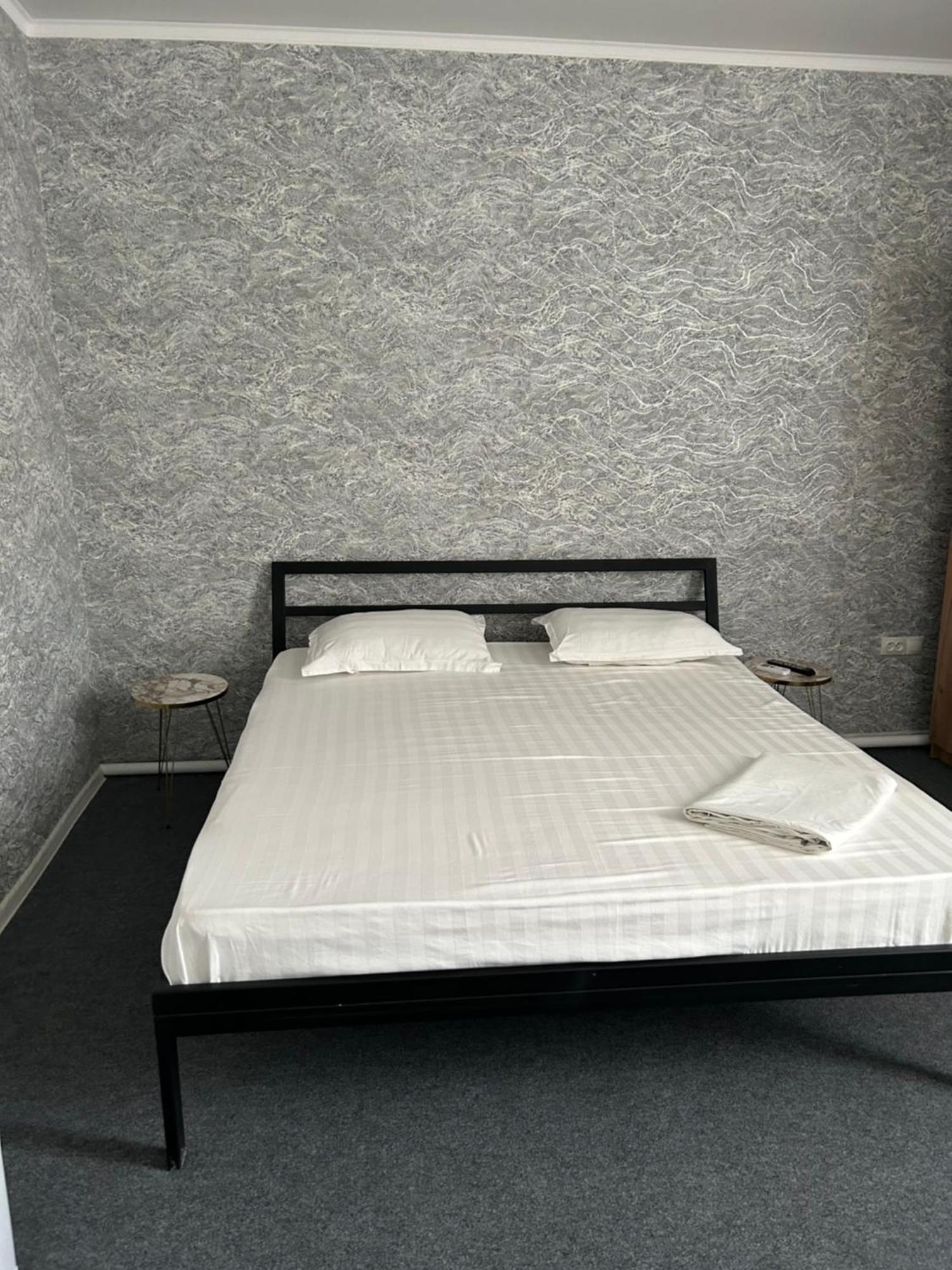 Hotel Fresh Aktöbe Kültér fotó