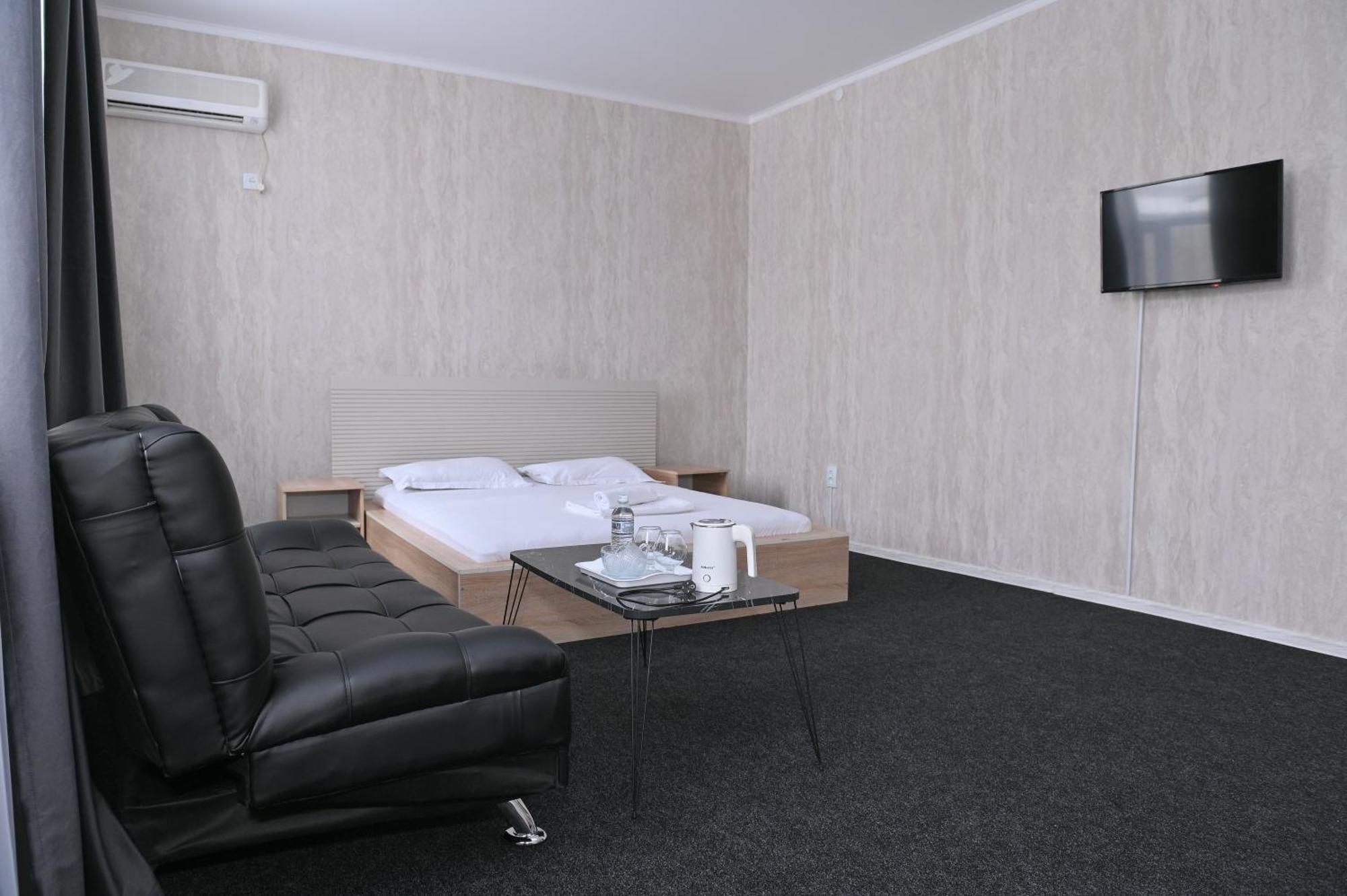 Hotel Fresh Aktöbe Kültér fotó